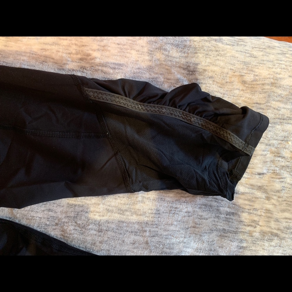 Lululemon - Picture 4 of 5